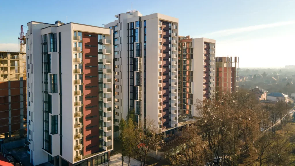 Exterior view of apartment building compliant with apartment inspection laws and safety standards.