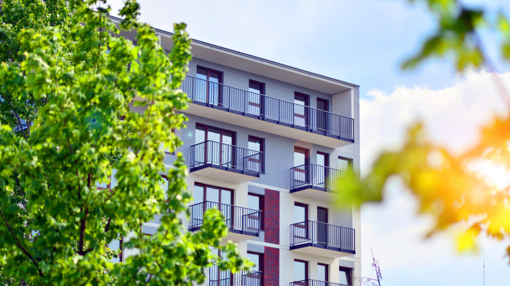 Modern apartment building illustrating apartment turnover rate in multifamily housing